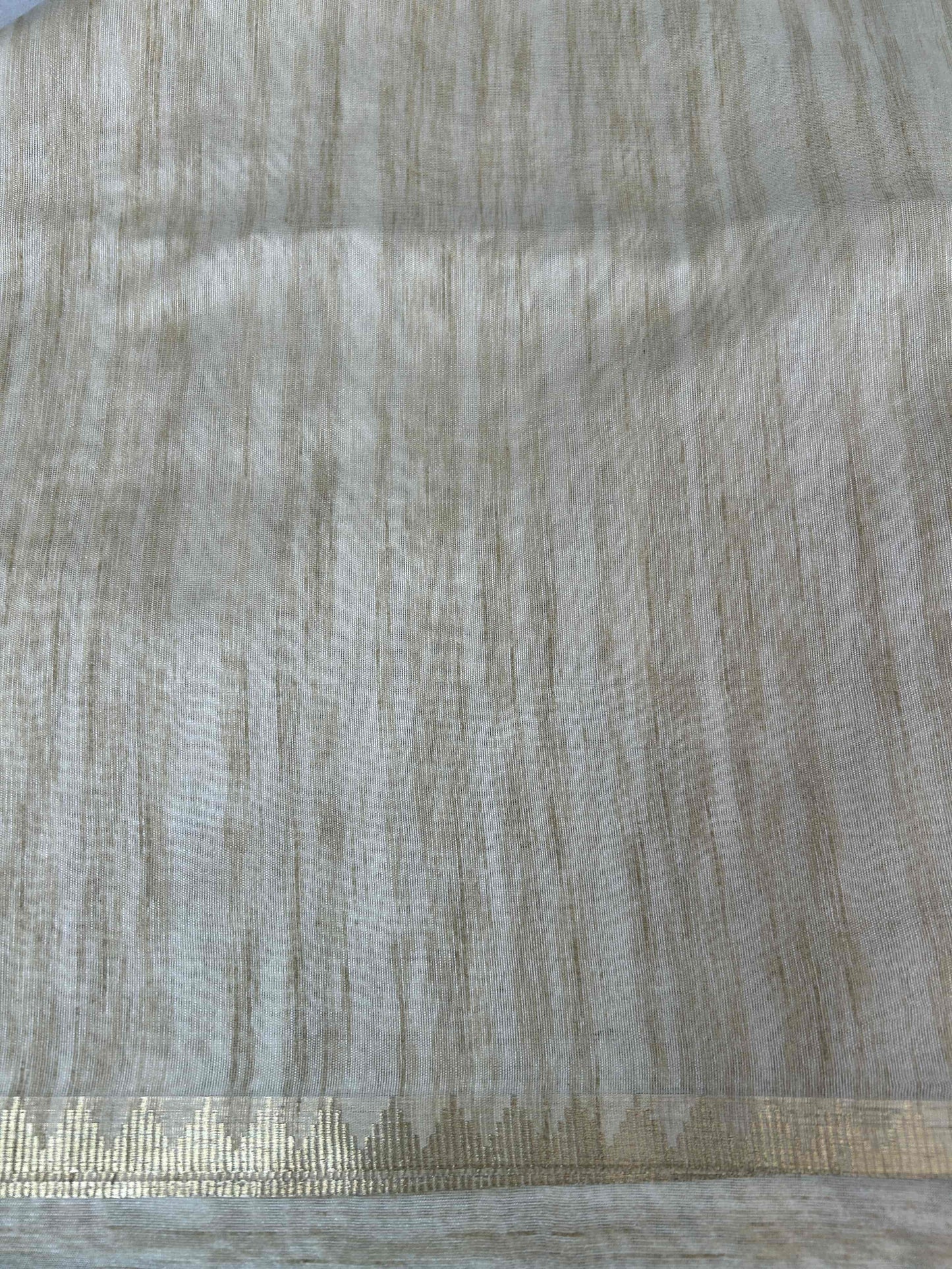 Cream threadwork tusser banarasi silk saree Niaura