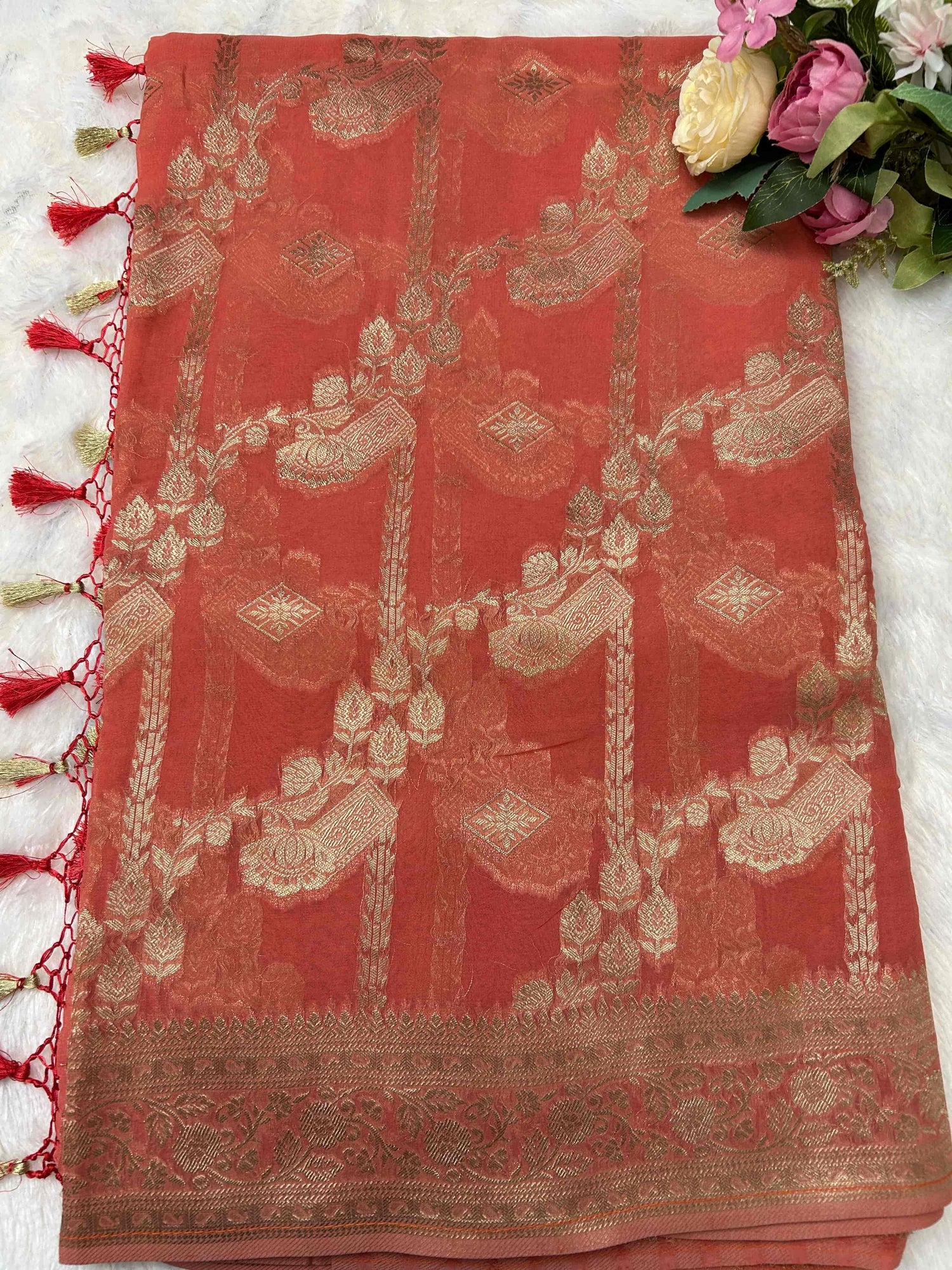 Peach pure georgette banrasi silk saree Niaura