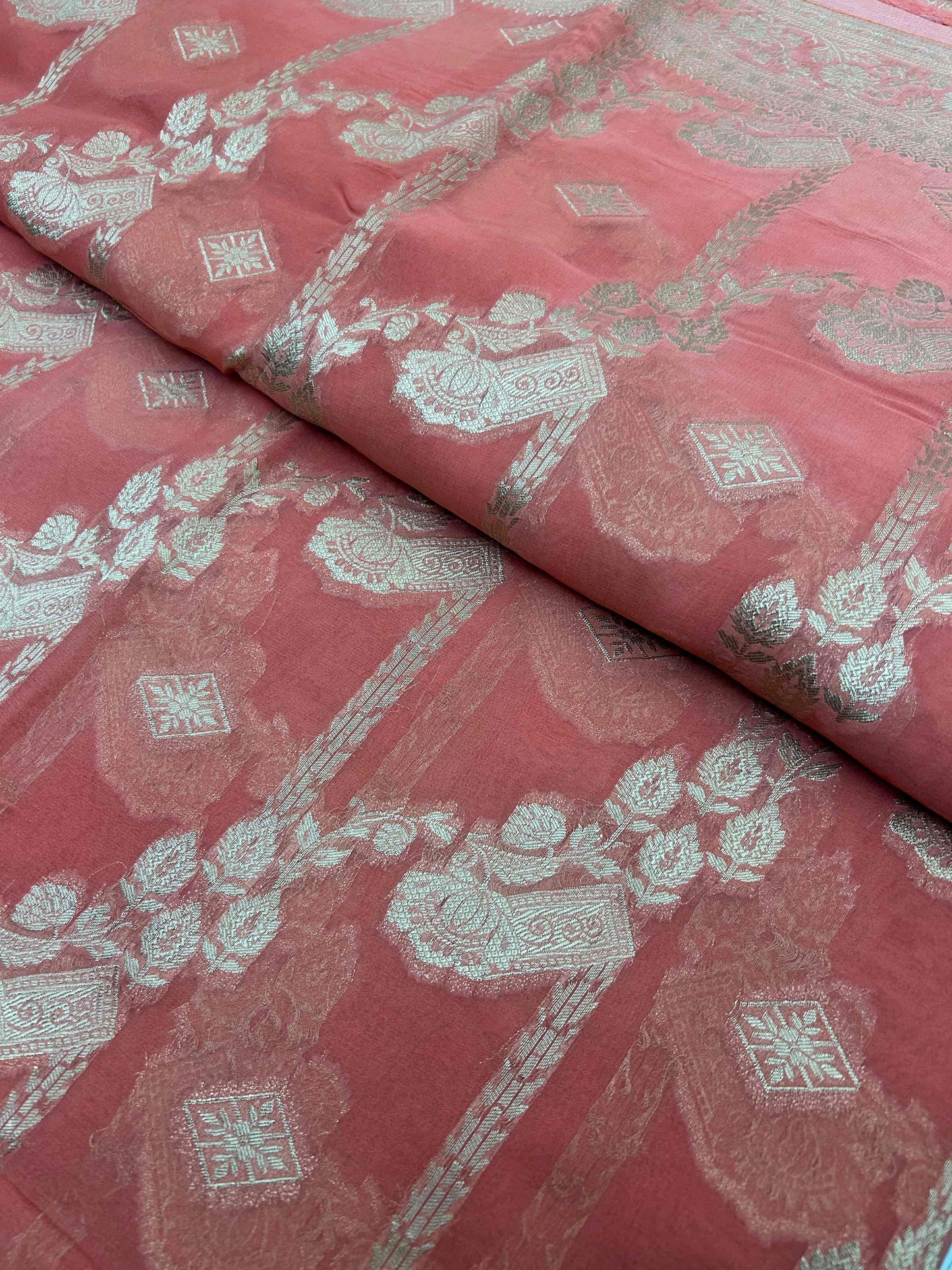 Peach pure georgette banrasi silk saree Niaura