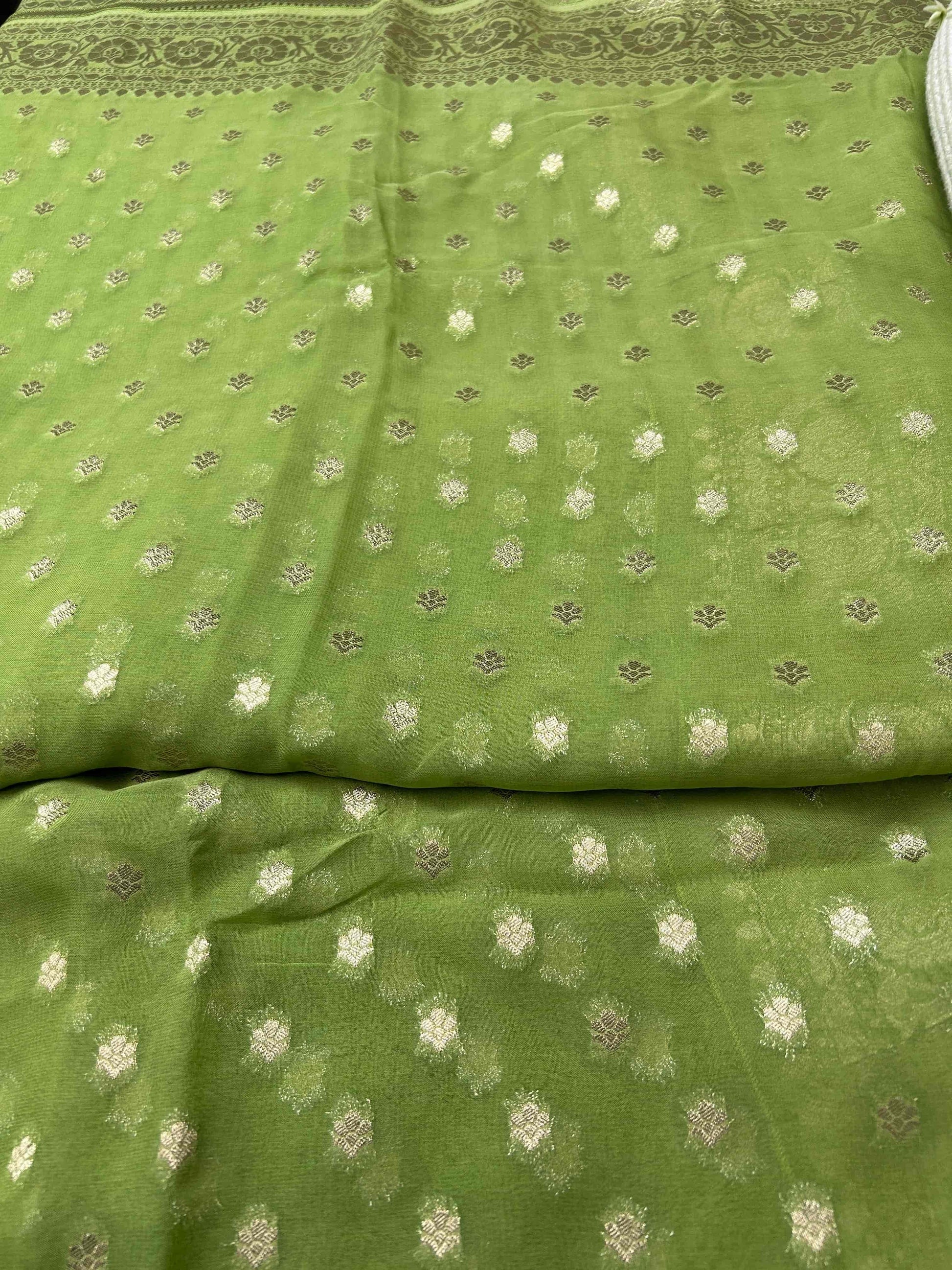 Green pure georgette banrasi silk saree Niaura