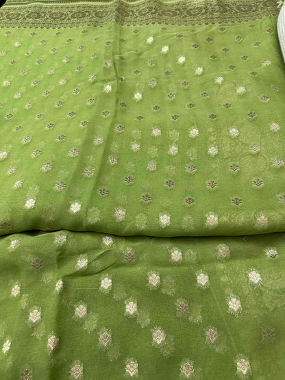 Green pure georgette banrasi silk saree Niaura
