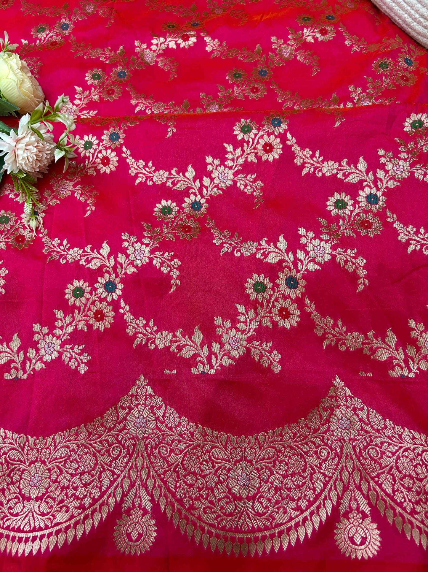 Pink scallop boarder meenakari katan banarasi silk saree Niaura