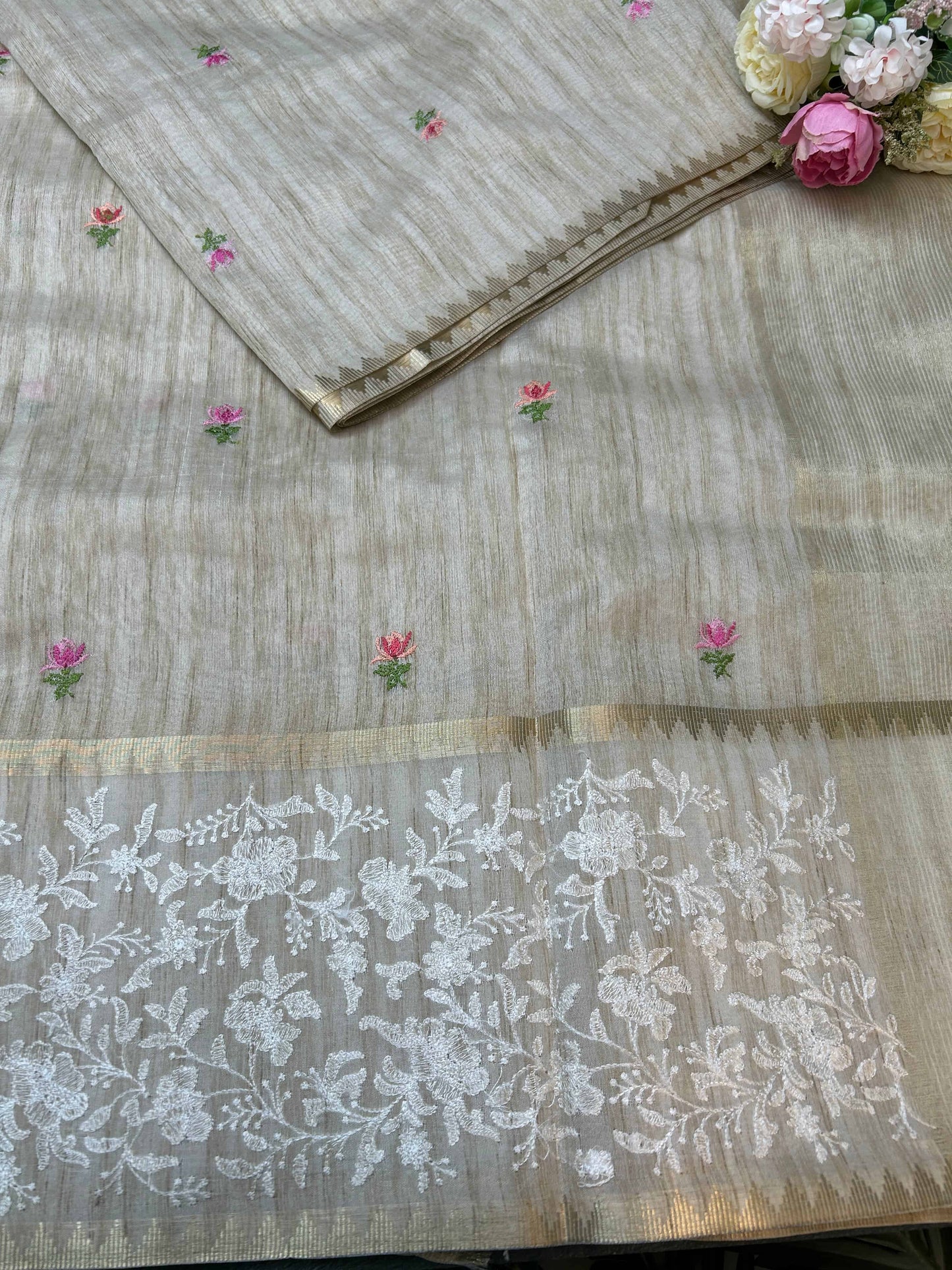 Cream threadwork tusser banarasi silk saree Niaura