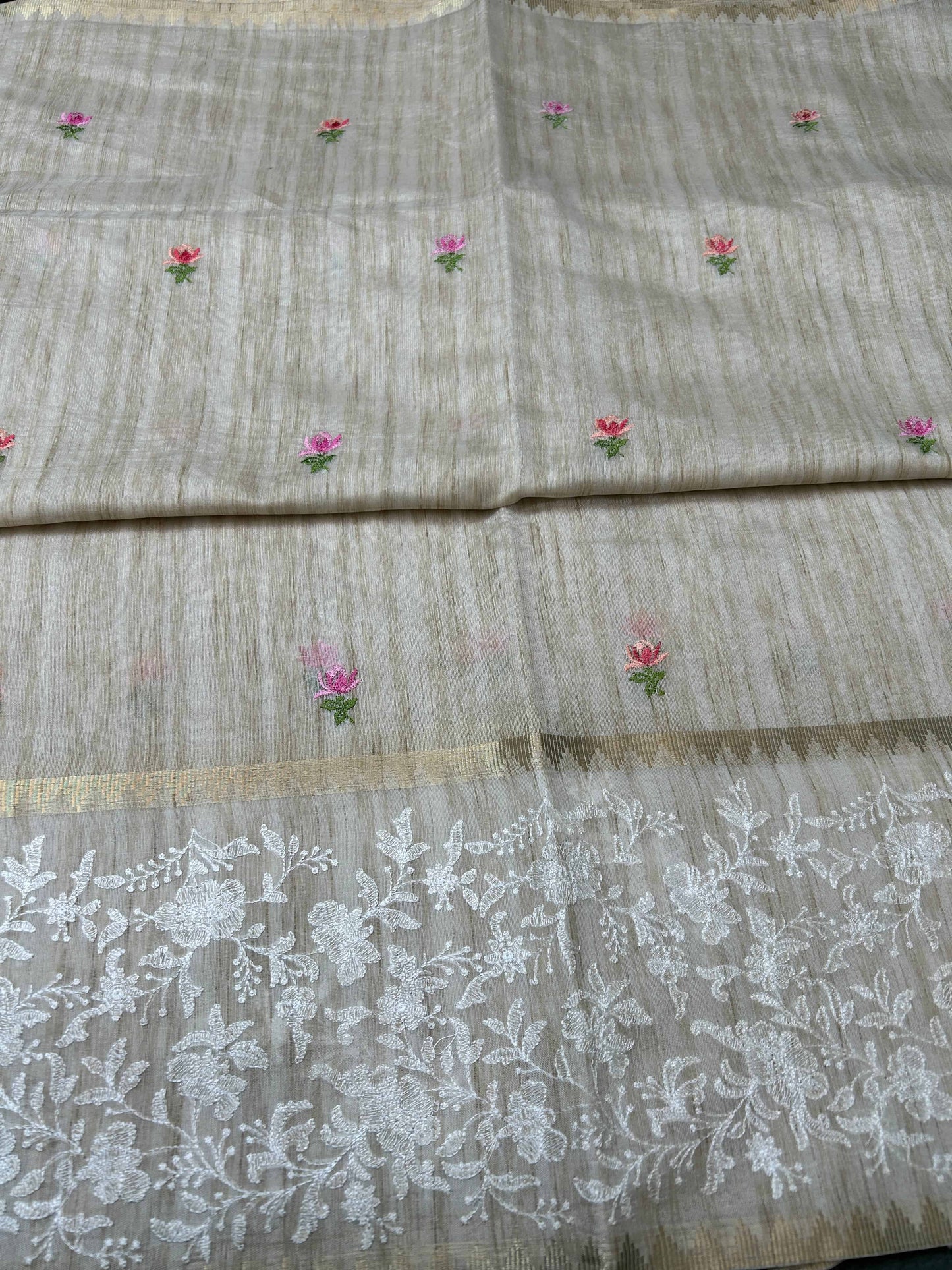 Cream threadwork tusser banarasi silk saree Niaura