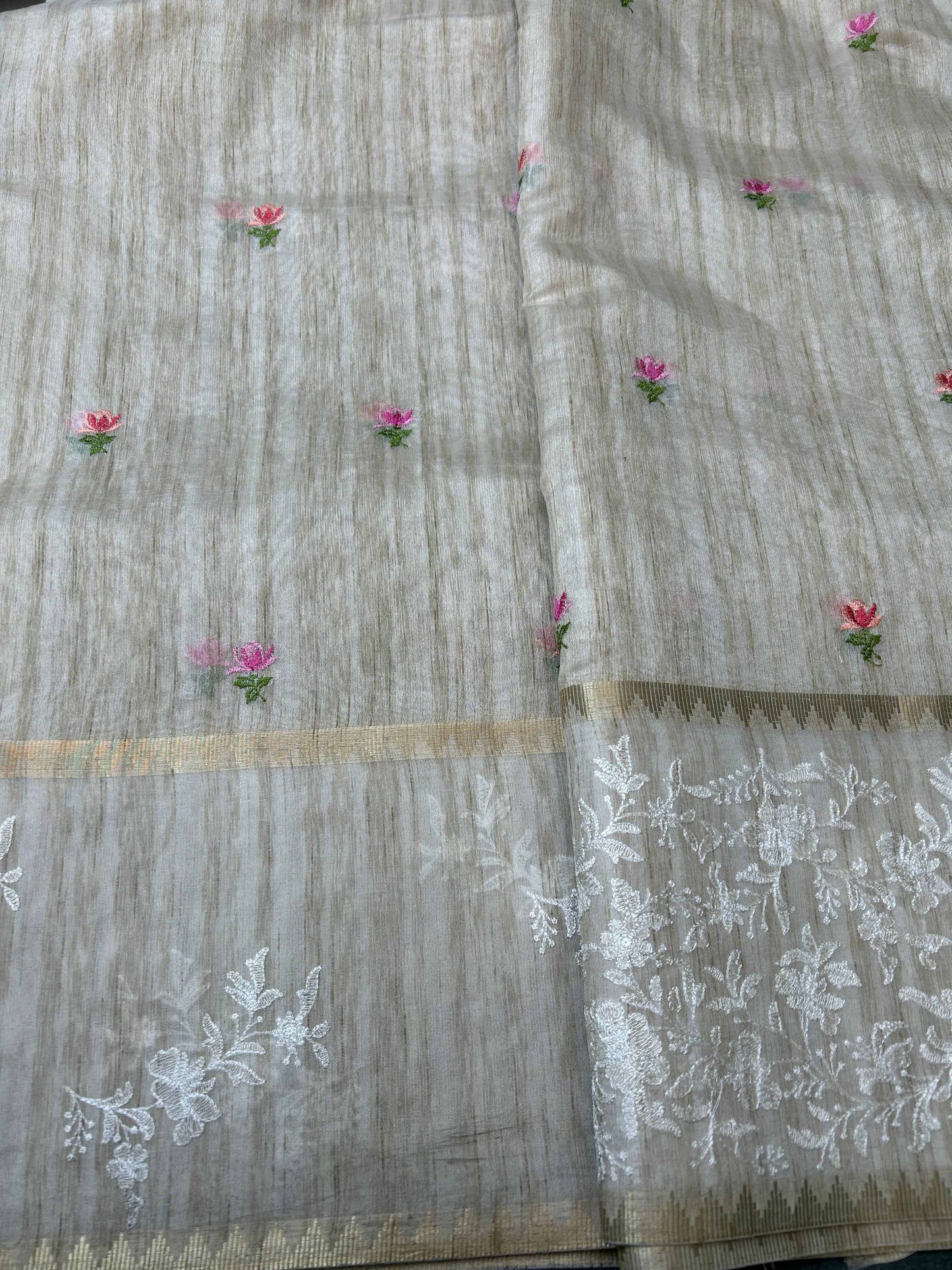 Cream threadwork tusser banarasi silk saree Niaura