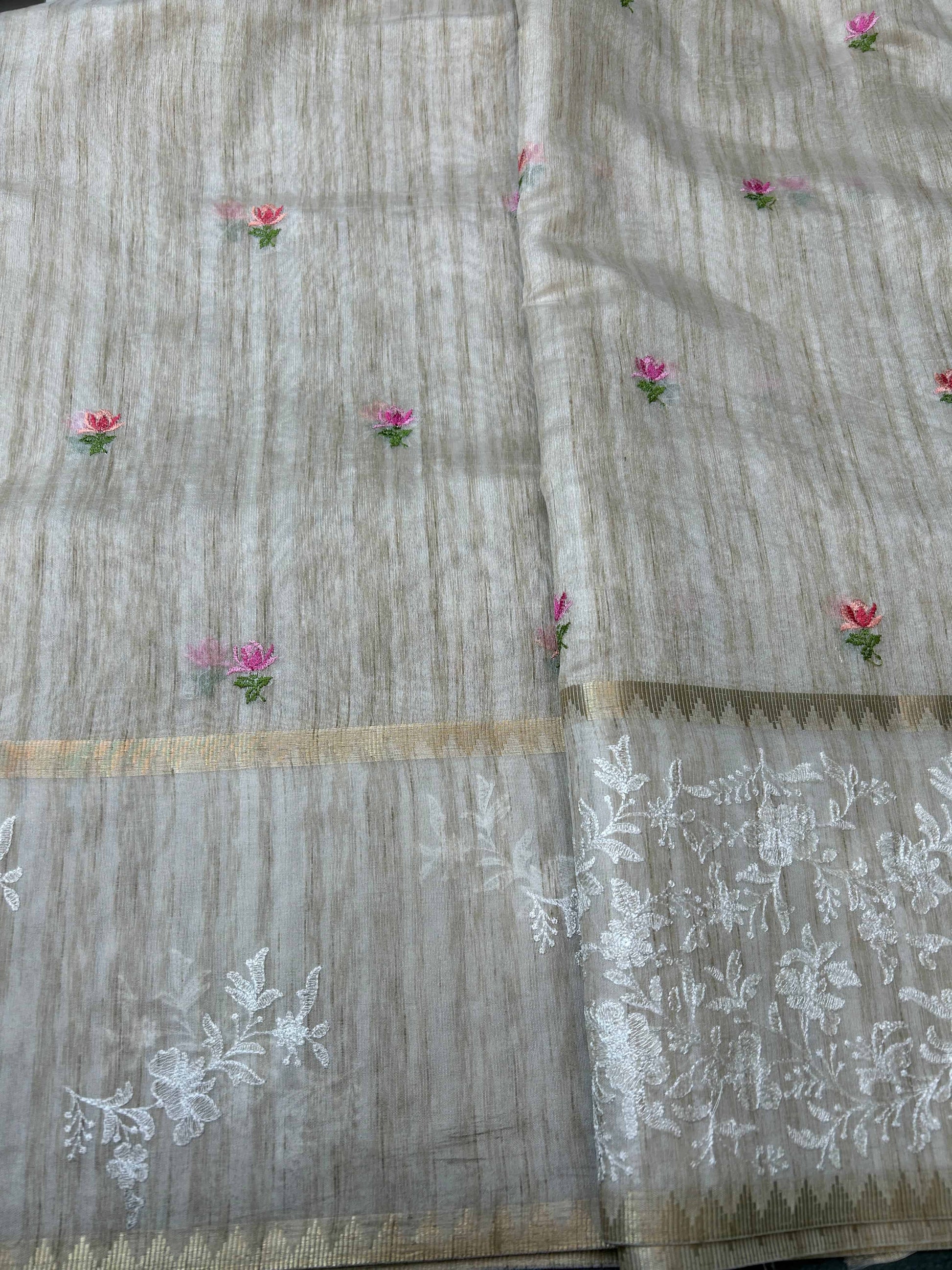 Cream threadwork tusser banarasi silk saree Niaura