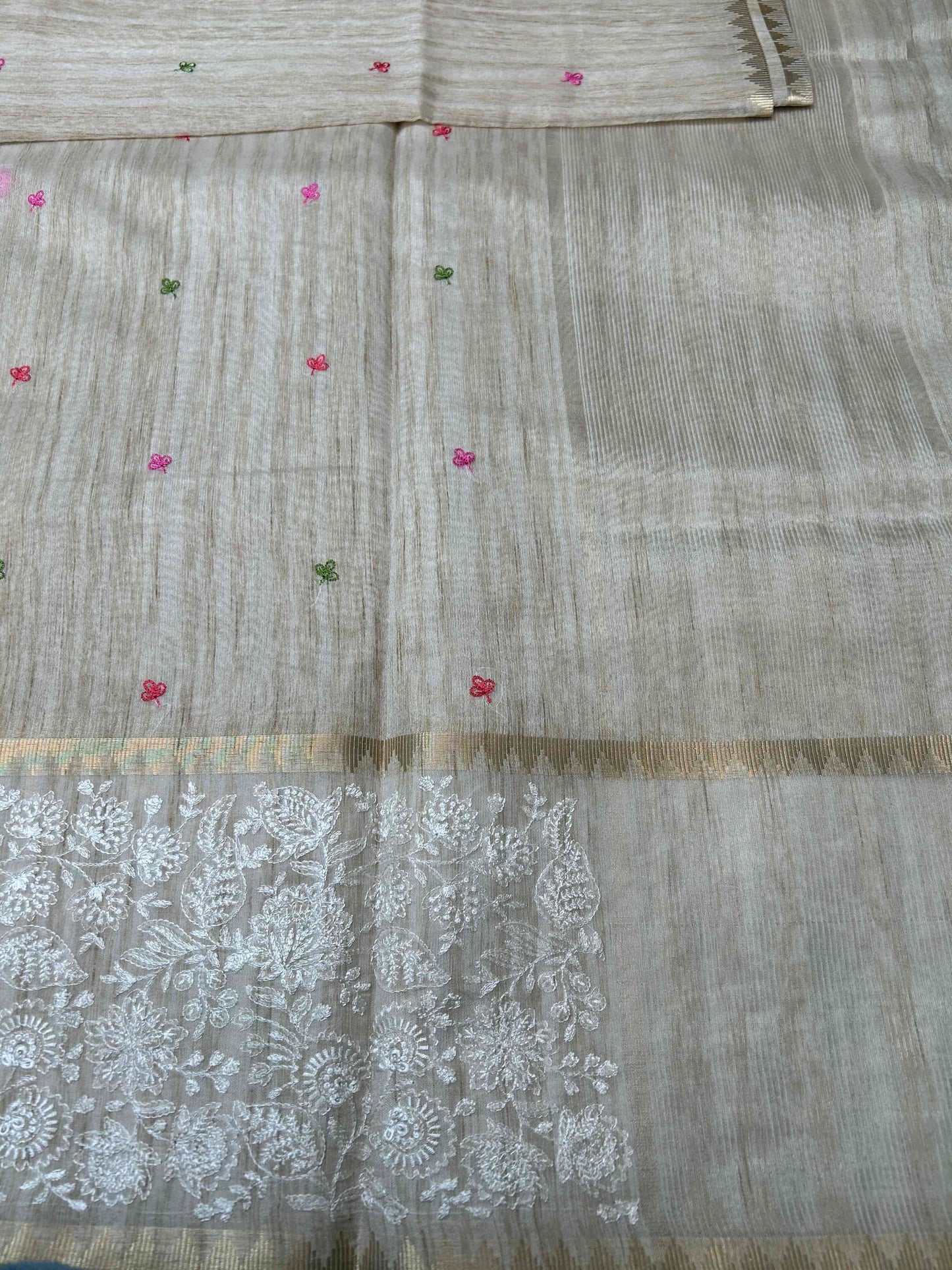 Cream threadwork tusser banarasi silk saree Niaura