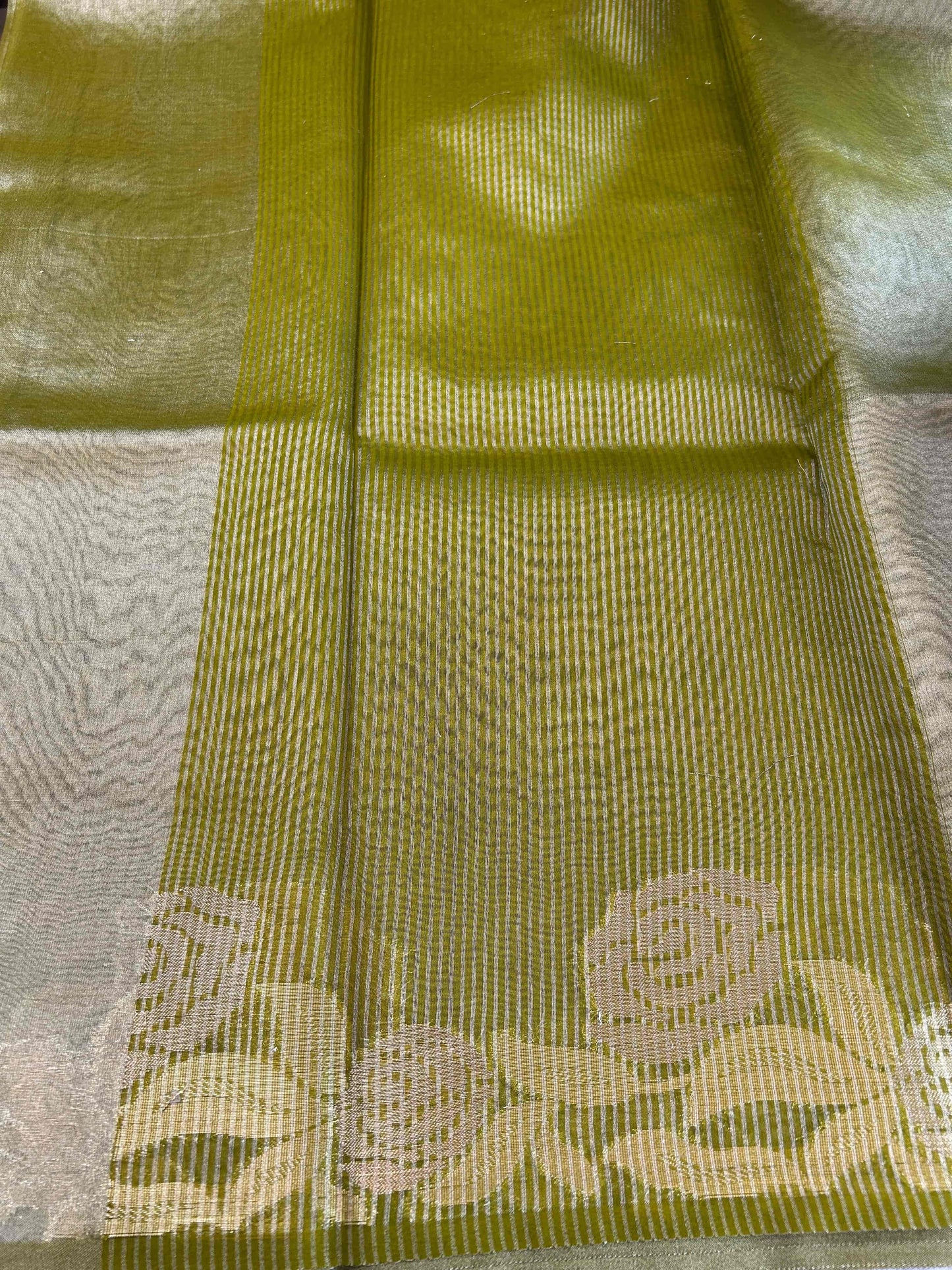 Green with rose boarder tissue banarasi silk saree Niaura