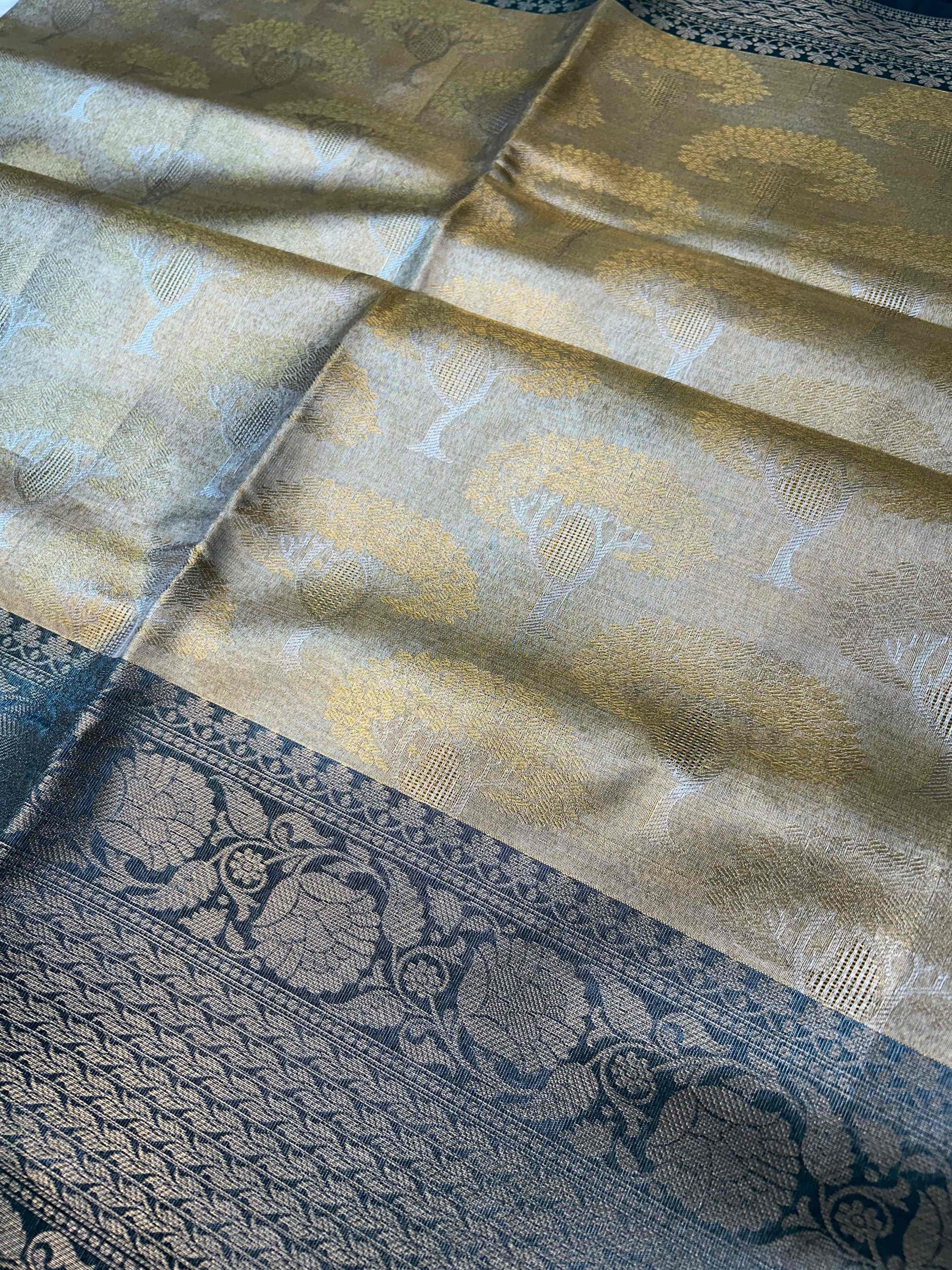 Gold tissue with green boarder banarasi silk saree Niaura