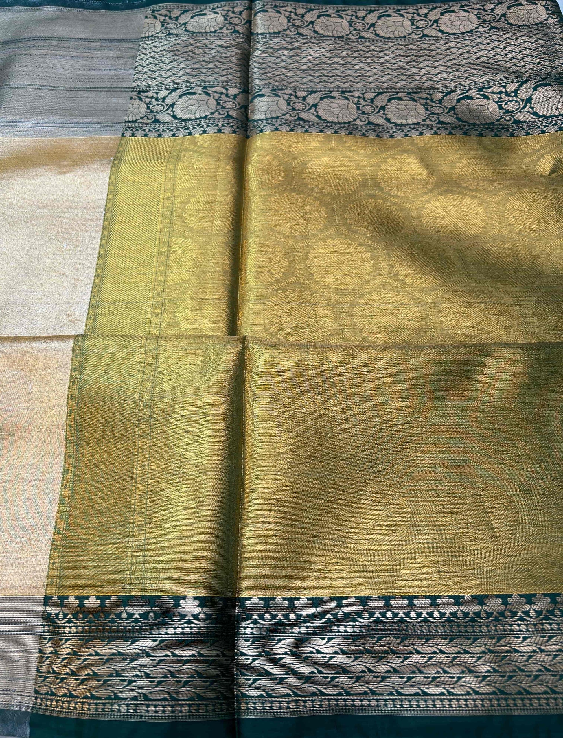 Gold tissue with green boarder banarasi silk saree Niaura