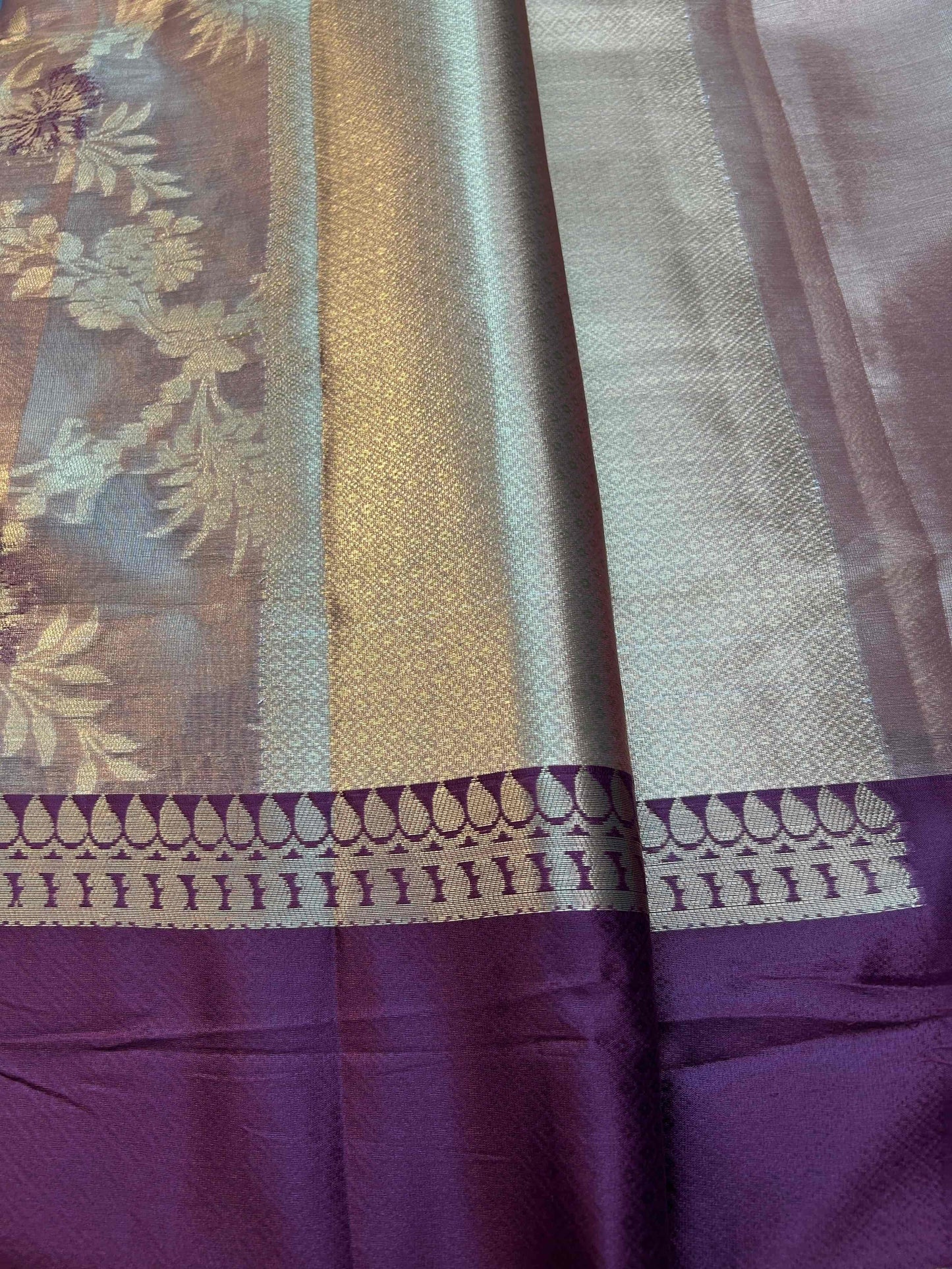 Gold tissue with deep wine boarder banarasi silk saree Niaura